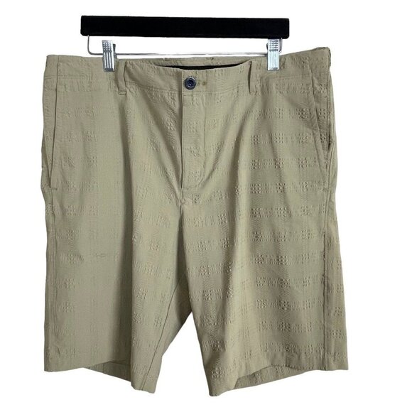 Tommy Bahama Men's‎ Size 36 Tan Textured Check Plaid Bermuda Nylon Blend - Picture 1 of 8